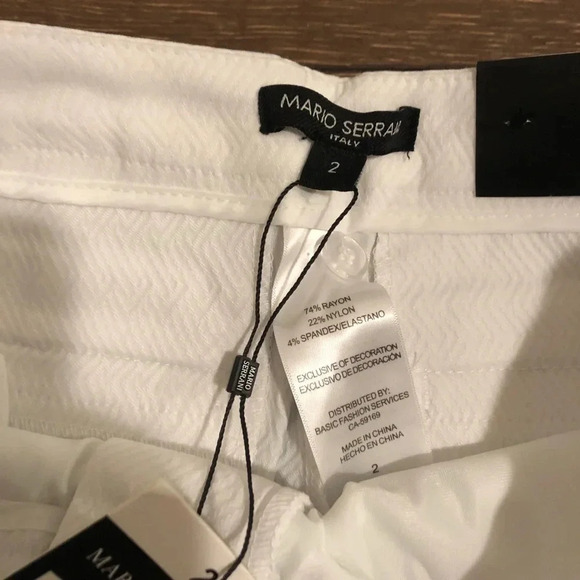 ****NWT**** Mario Serrani White Board Shorts - Picture 3 of 4